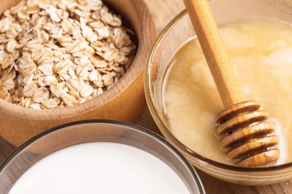 Simple Oat, Goat’s Milk, And Honey Face Mask